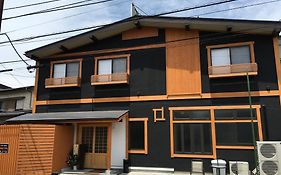 Pensión Orange Cabin